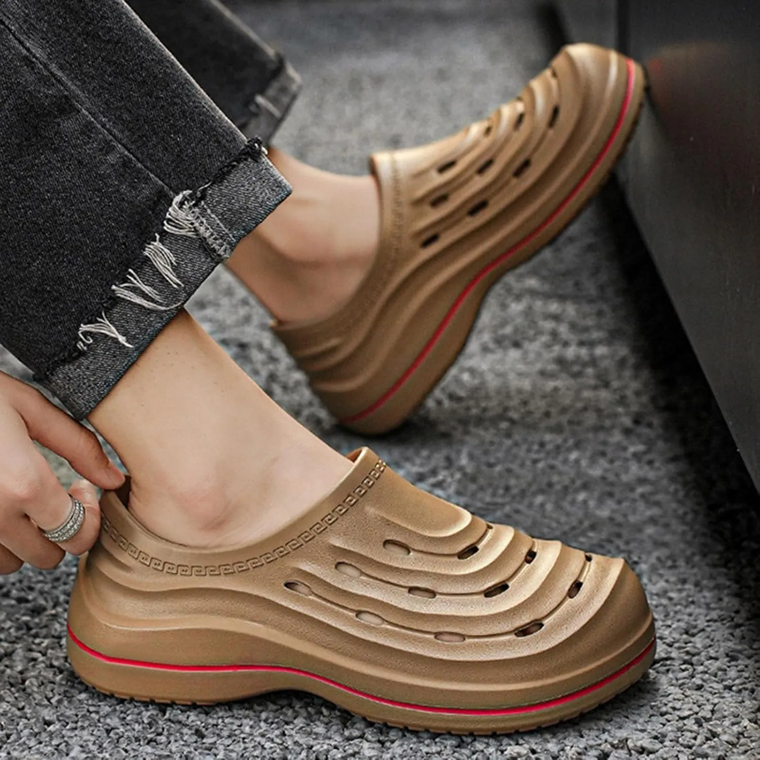 Chef Shoes Non Slip Clogs Work Shoes Breathable Soft Sole Not Tiring Wear Beach Driving Mens Bathroom Slippers