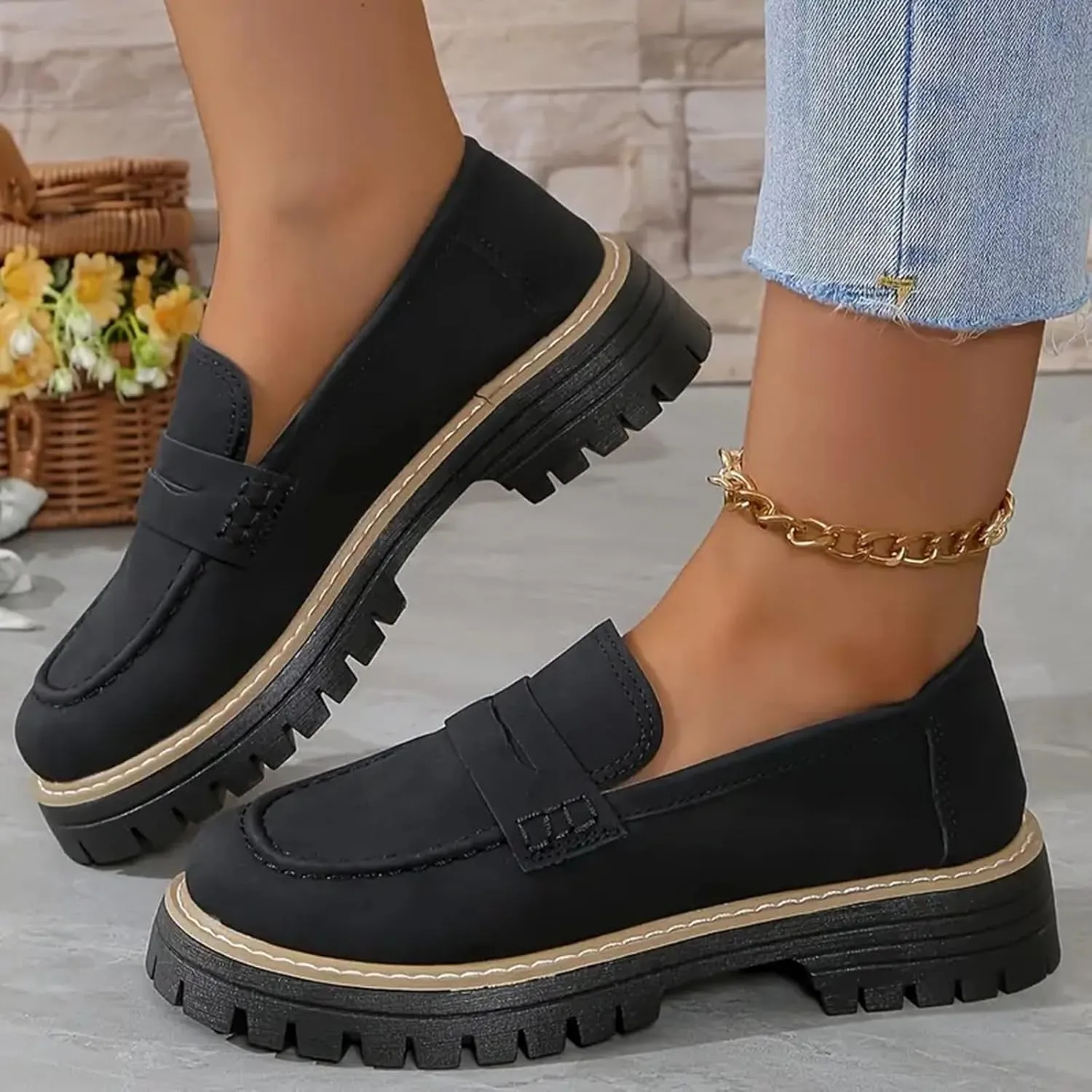 Chunky Loafers Women,Womens Loafers Comfortable Dressy 2025 Platform Loafers for Women Suede Slip on Shoes Lug Sole Round Toe Walking orthoture Loafers Work Business Casual Shoes Women