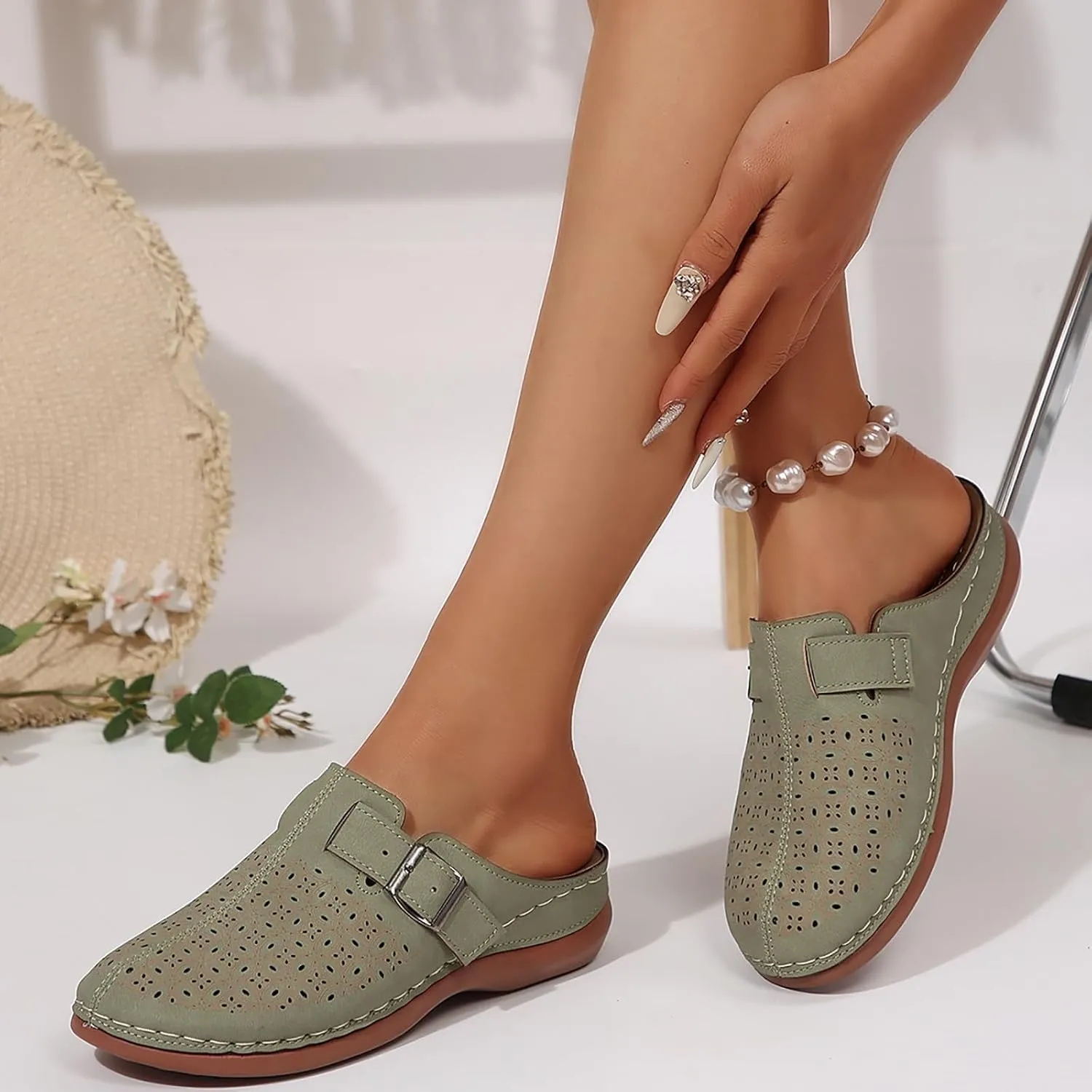 Clogs and Mules Shoes for Women Closed Toe Sandals Wide Width Comfortable Arch Support Backless Low Wedge Slip on Shoes Comfortable Womens Mule