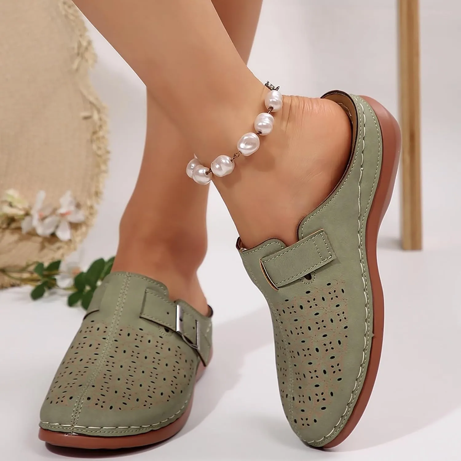 Clogs and Mules Shoes for Women Closed Toe Sandals Wide Width Comfortable Arch Support Backless Low Wedge Slip on Shoes Comfortable Womens Mule