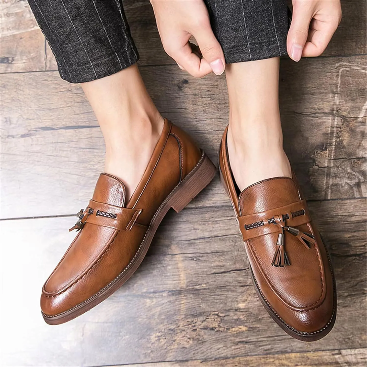 Mens Leather Tassels Slip-On Dress Loafers Luxury Cow Tendon Sole Non-Slip Low Top Loafers Shoes for Business Casual Dress Prom Party