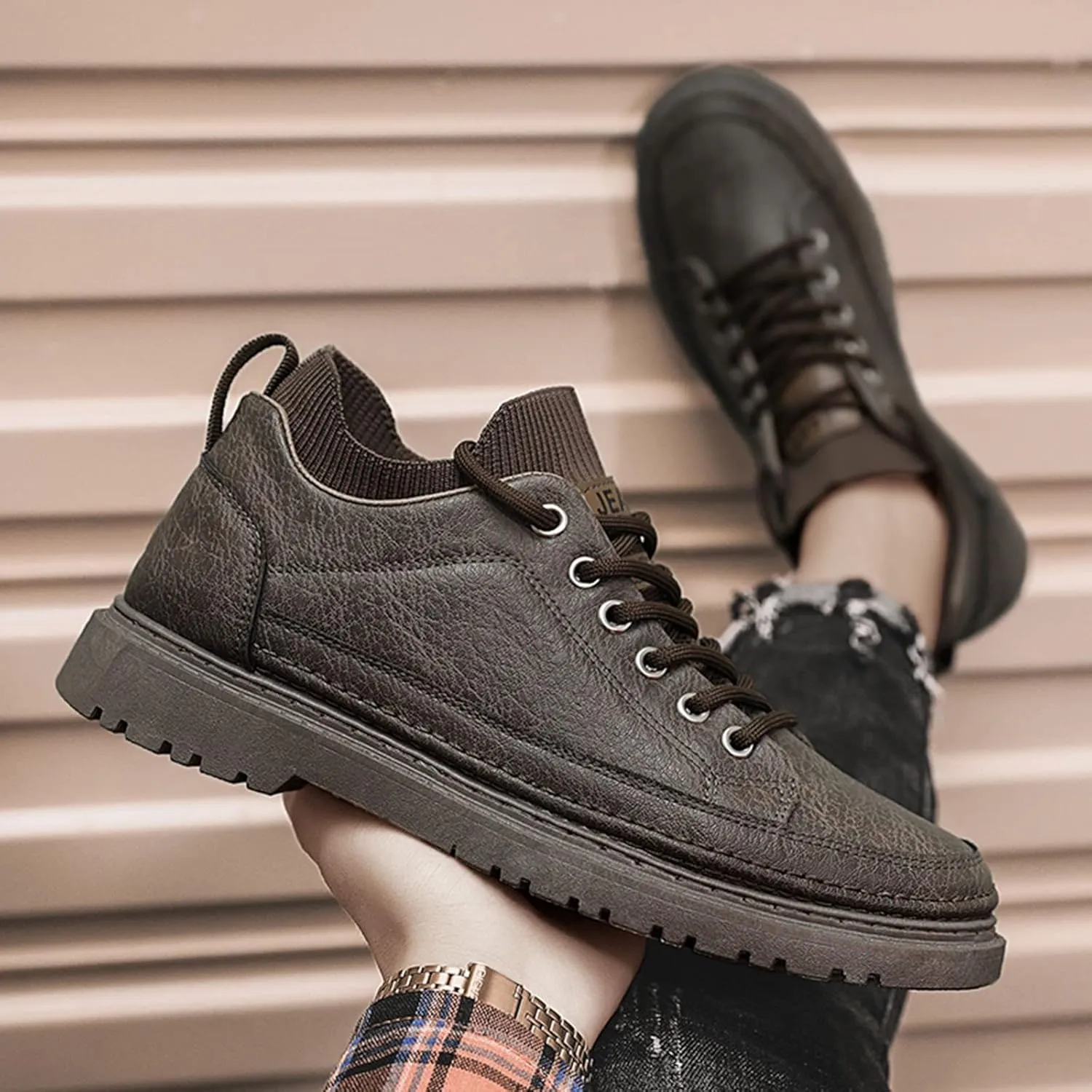Men's Lightweight Cushion Sneakers Breathable and Light Outdoor Comfy Walking Shoe Sport Jogging Walking Shoes