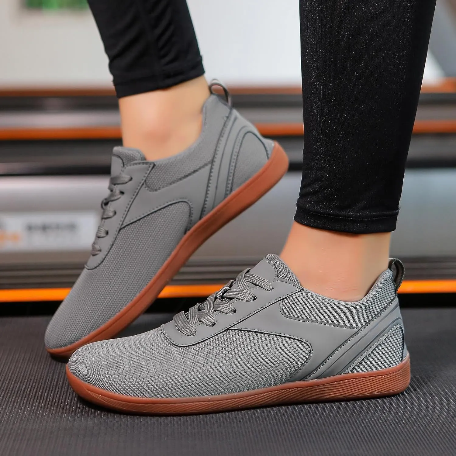 Men's Sneakers Couple Mesh Sports Casual Shoes Breathable Flat Bottom Lightweight Plus Size Comfortable Walking Shoes