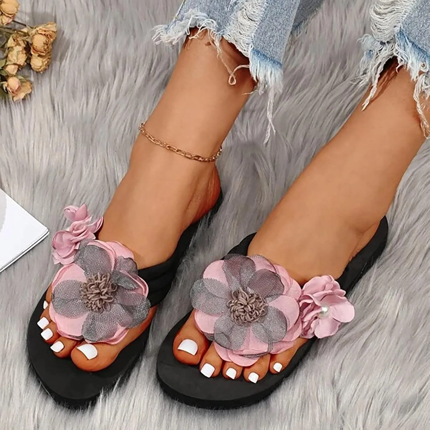 Sandals for Women 2025 Wide Feet Woman Flat Sandals Flip Flops for Women Shower Sandal Casual Everyday Wear Women's Dressy Flat Sandal