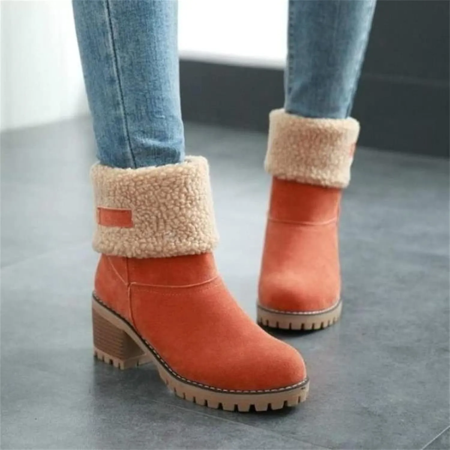 Winter Boots For Women 2024 Snow Boots Mid Calf Anti-slip Outdoor Comfortable Warm Fur Lined Slip On Short Booties