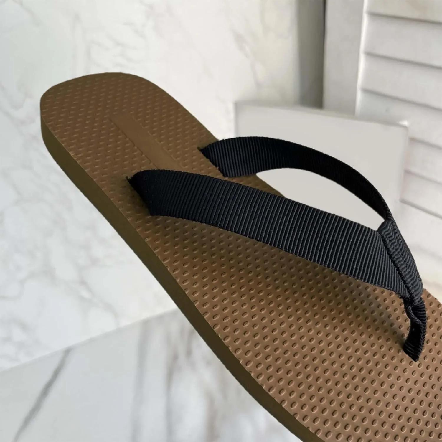 Women Flip Flops Comfortable Thong Sandals for Beach Vacation Casual Walking Arch Support Slip Summer Footwear