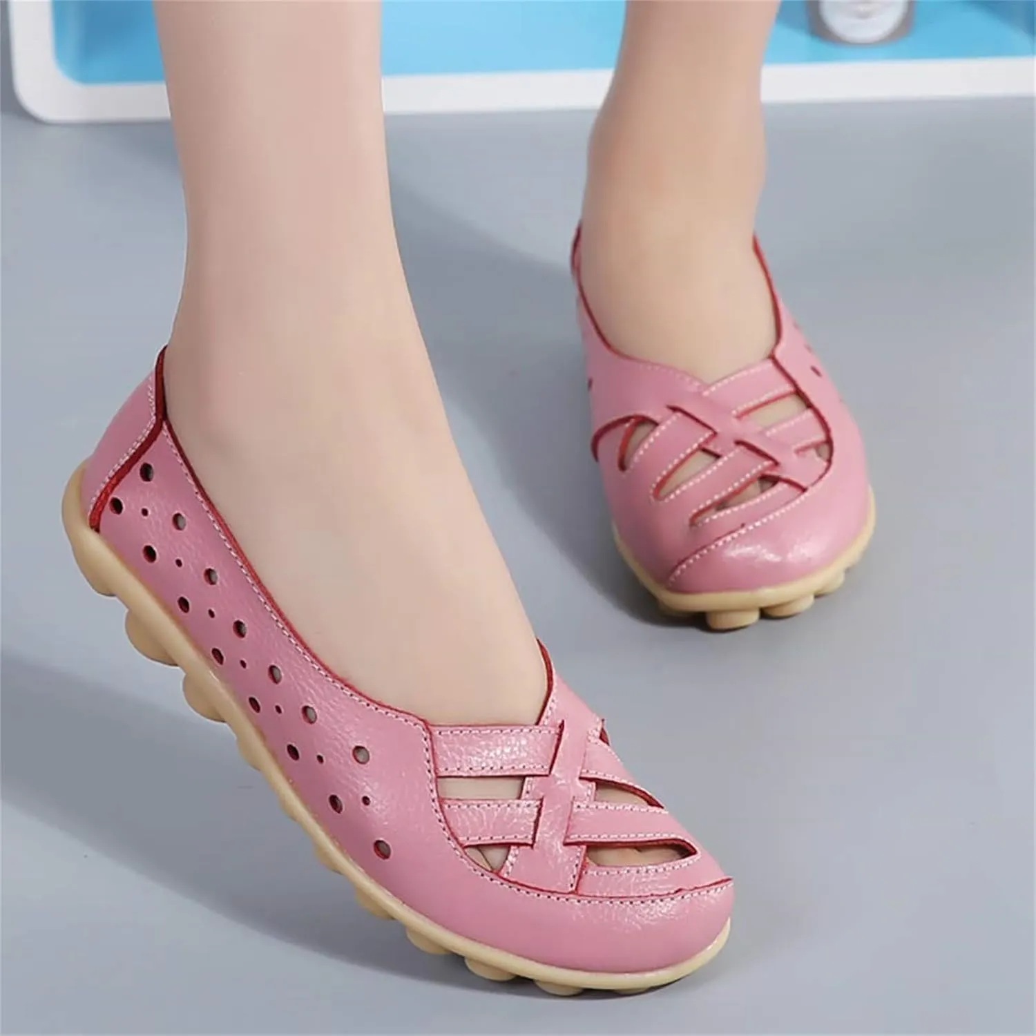 Womens Cowhide Leather Slip On Moccasins Shoes Flat Slipper Comfortable Leather Loafers Breathable Lightweight Round Toe Nurse Loafer Driving Walking Flat Work Shoes