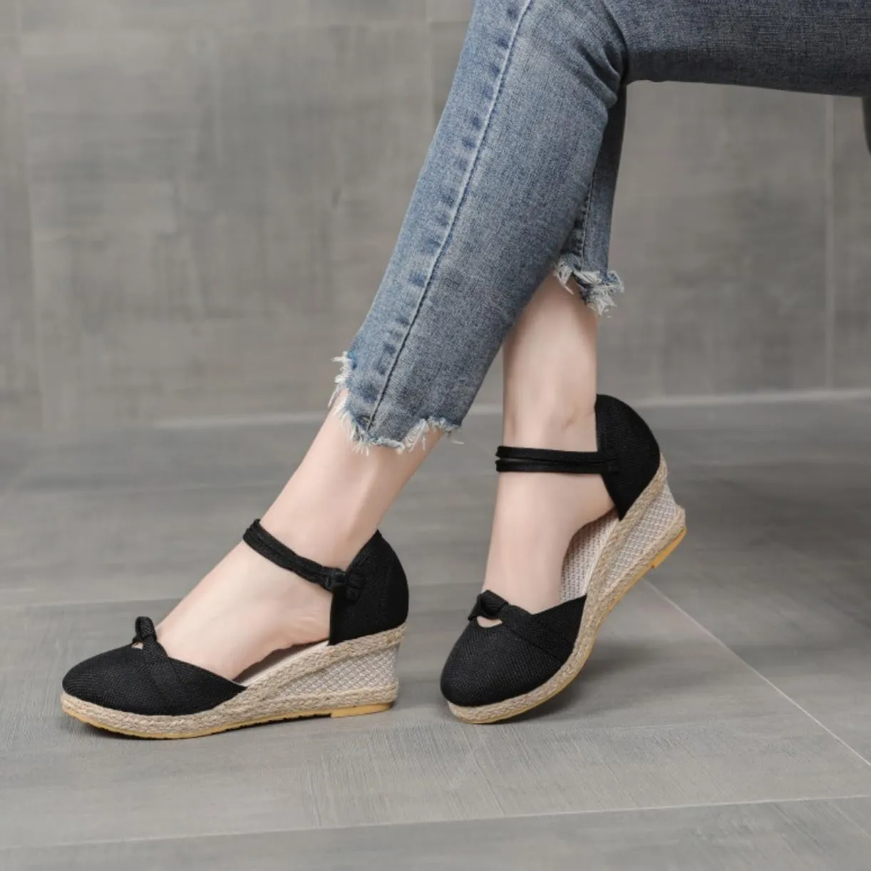 Women's Espadrilles Wedge Sandals Platform Closed Toe Ankle Strap Lace Up Summer Shoes Espadrille Heels Wedges for Women Bohemian Canvas
