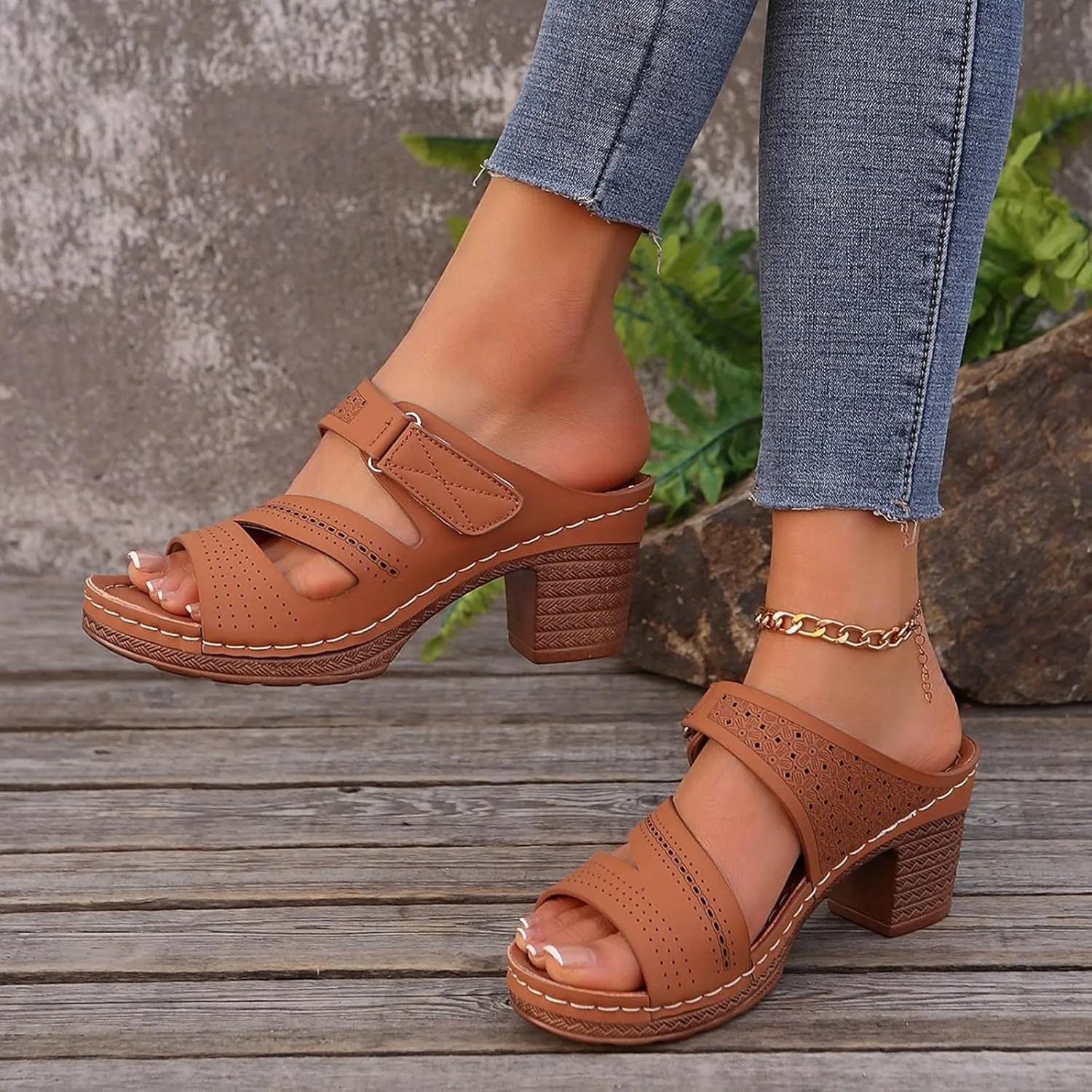 Womens Open Toe Sandals Summer Casual Non Slip Slippers Orthopedic Chunky Low Heels Open Toe Casual Summer Dressy Walking Beach Slippers Hollow Out Shoes