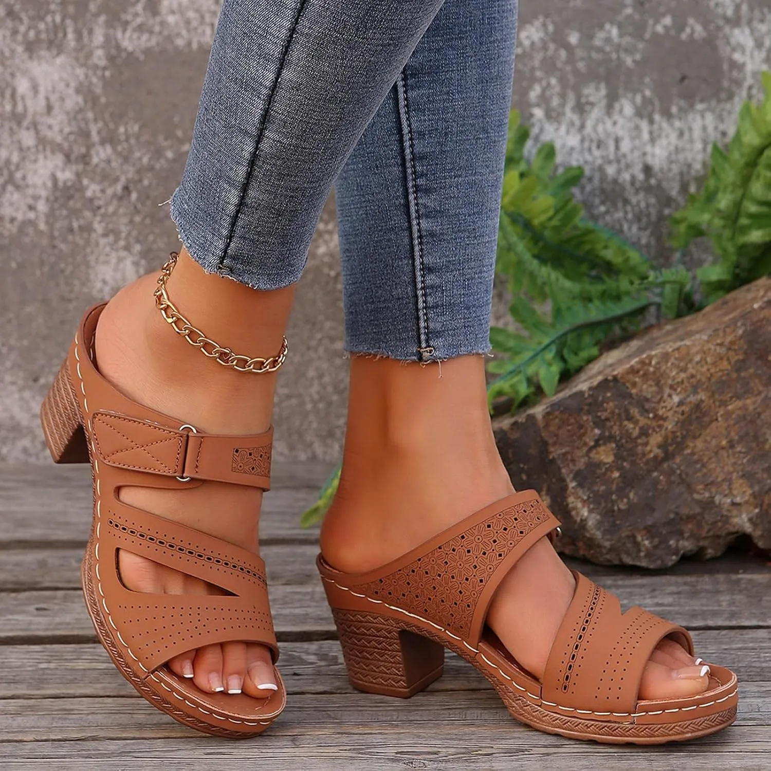 Womens Open Toe Sandals Summer Casual Non Slip Slippers Orthopedic Chunky Low Heels Open Toe Casual Summer Dressy Walking Beach Slippers Hollow Out Shoes